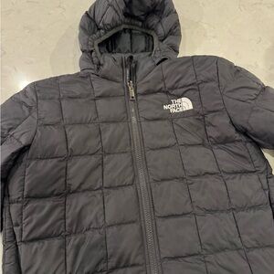 NWOT The North Face Kids thermoball hooded jacket size L/12